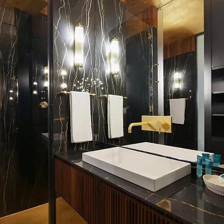 Elegance And Design In The Heart Of Brera *
